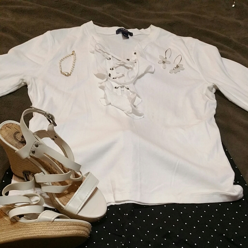 Chaps White ruffle shirt